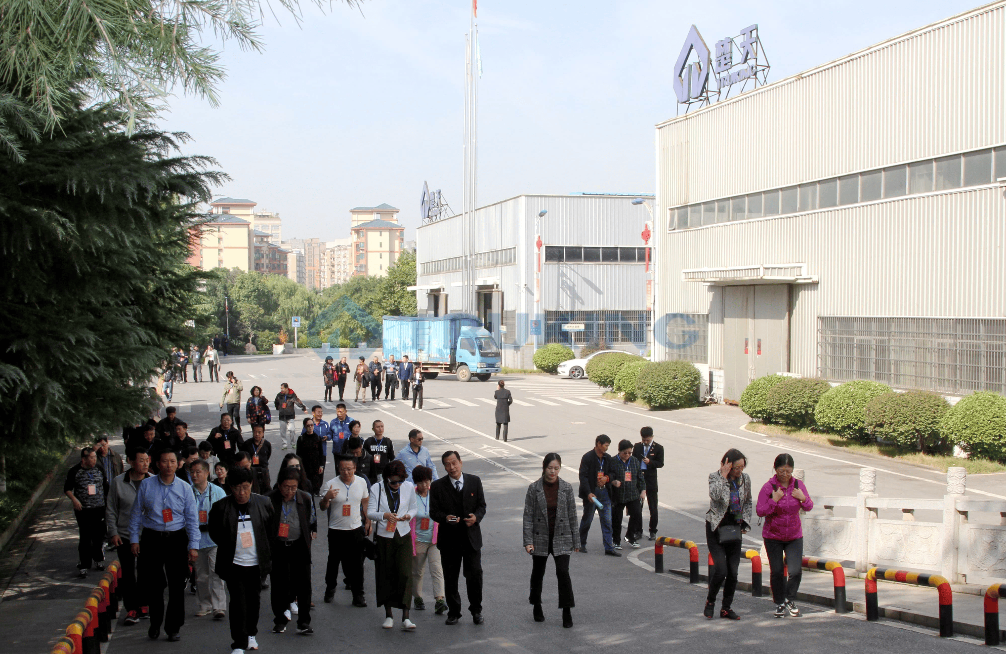 一夲道人妻熟女AV网站