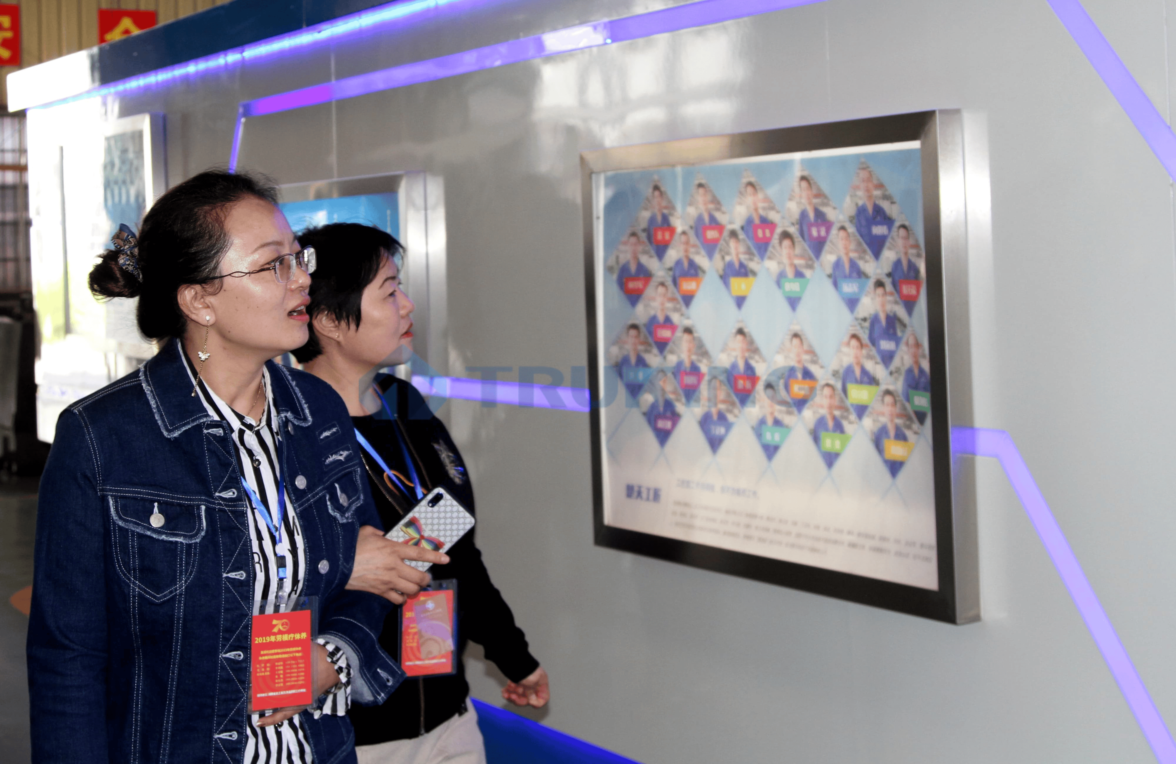 一夲道人妻熟女AV网站