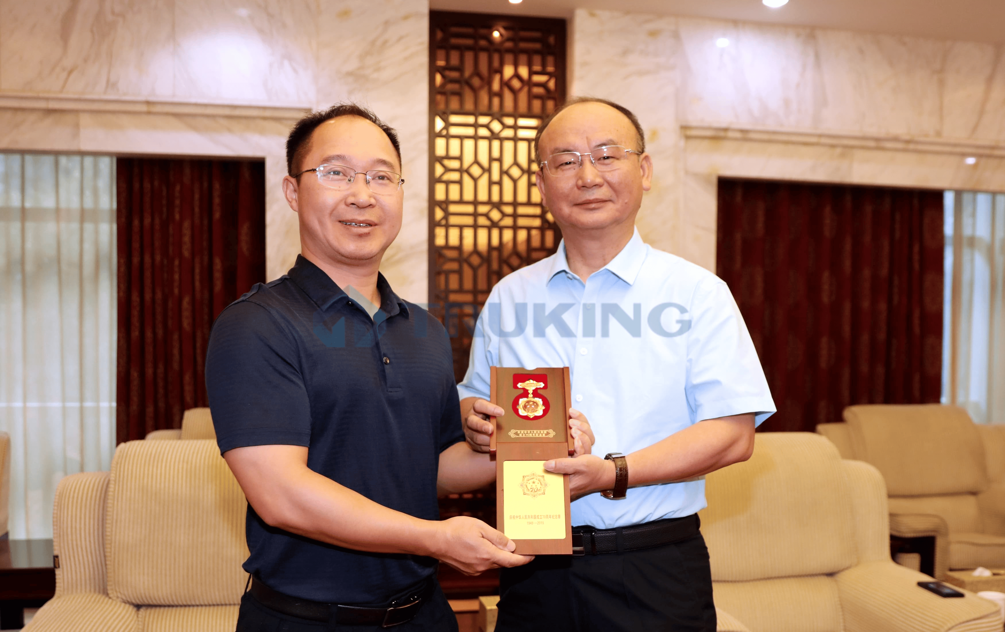 一夲道人妻熟女AV网站