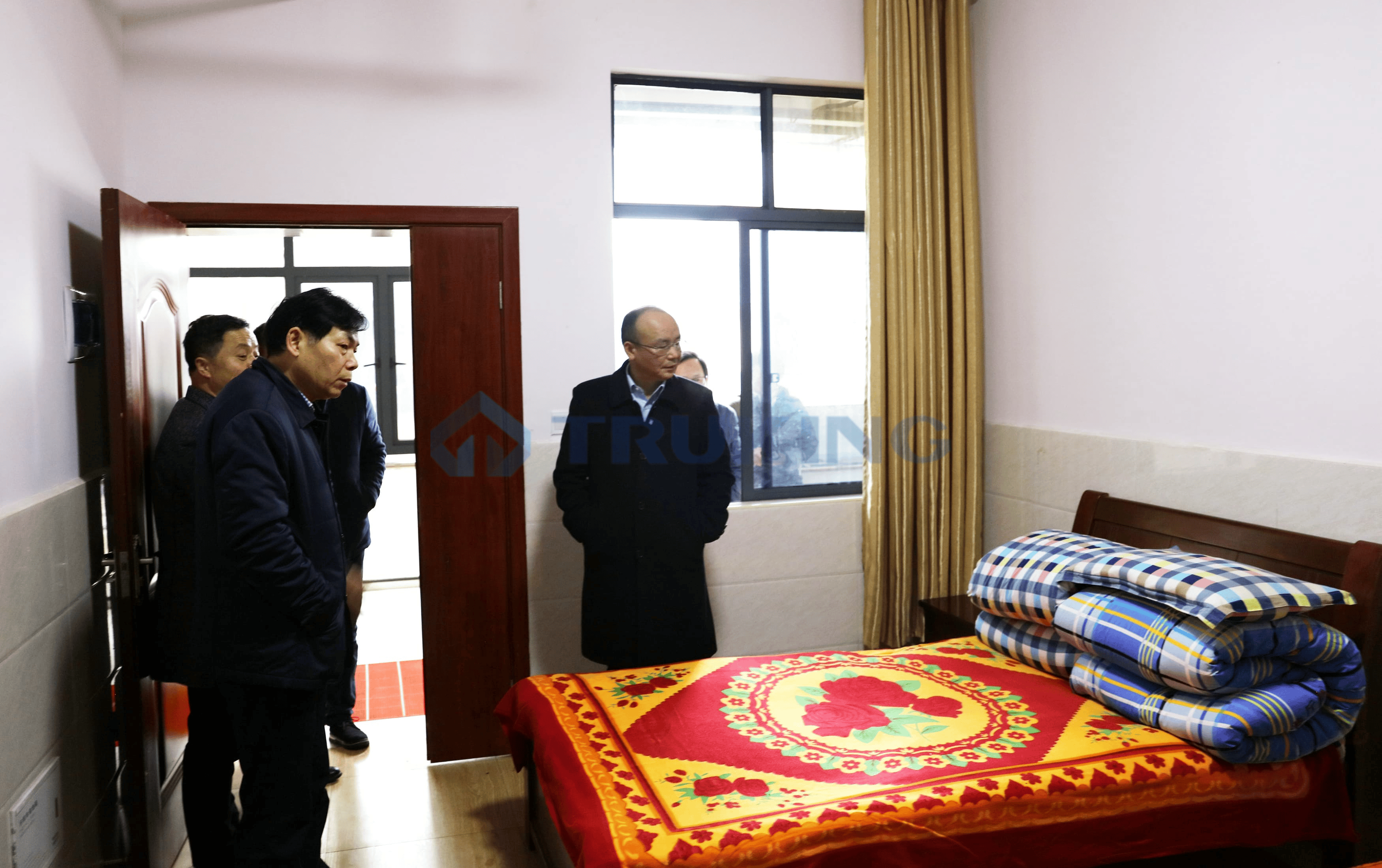 一夲道人妻熟女AV网站