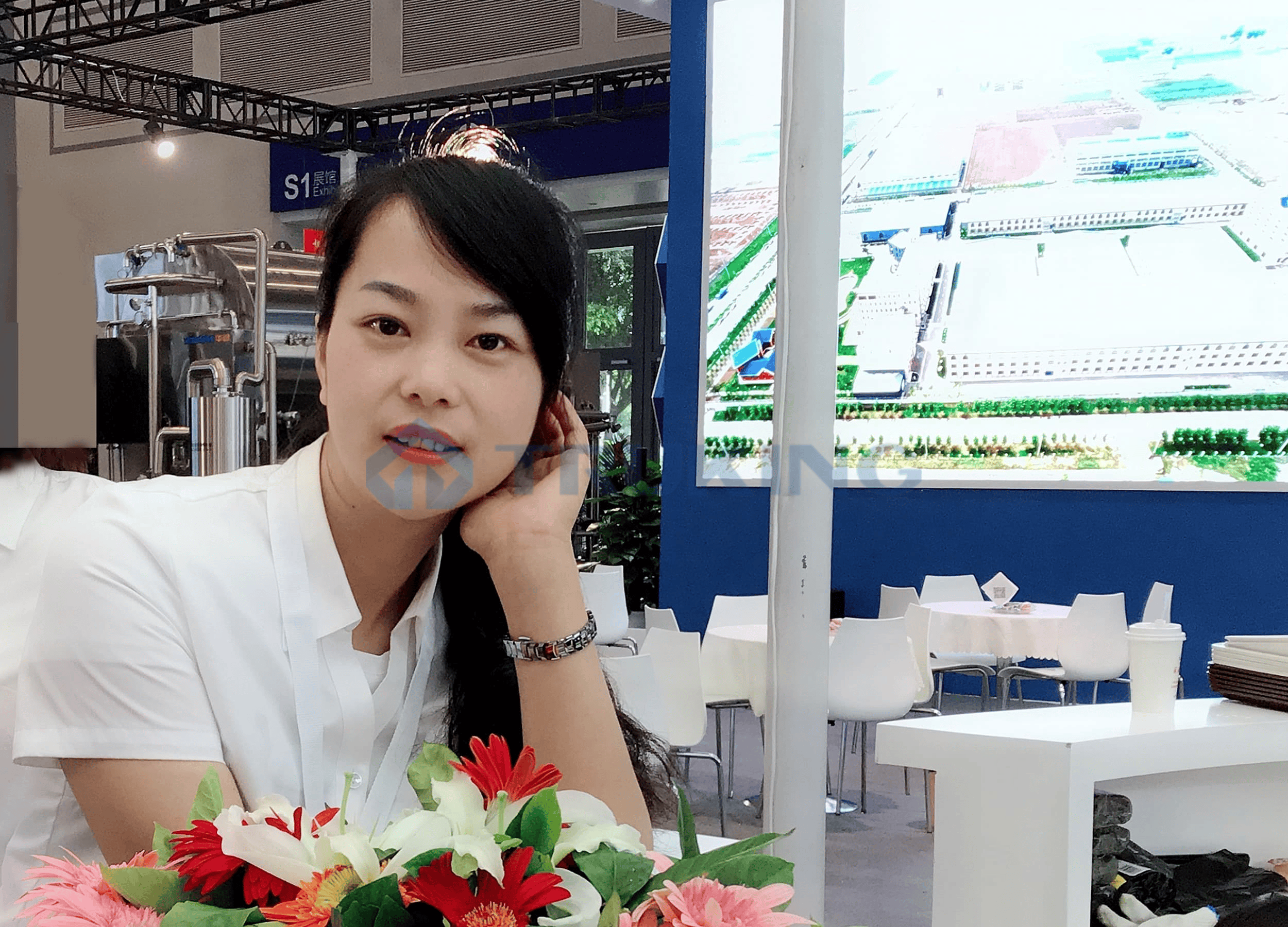 一夲道人妻熟女AV网站