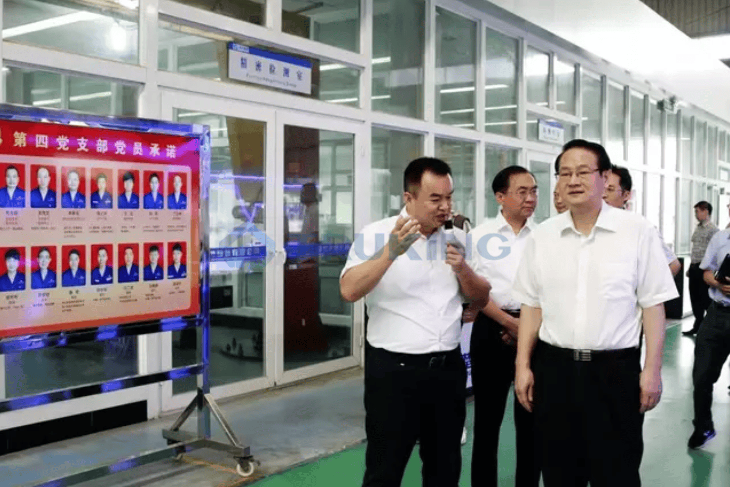 一夲道人妻熟女AV网站