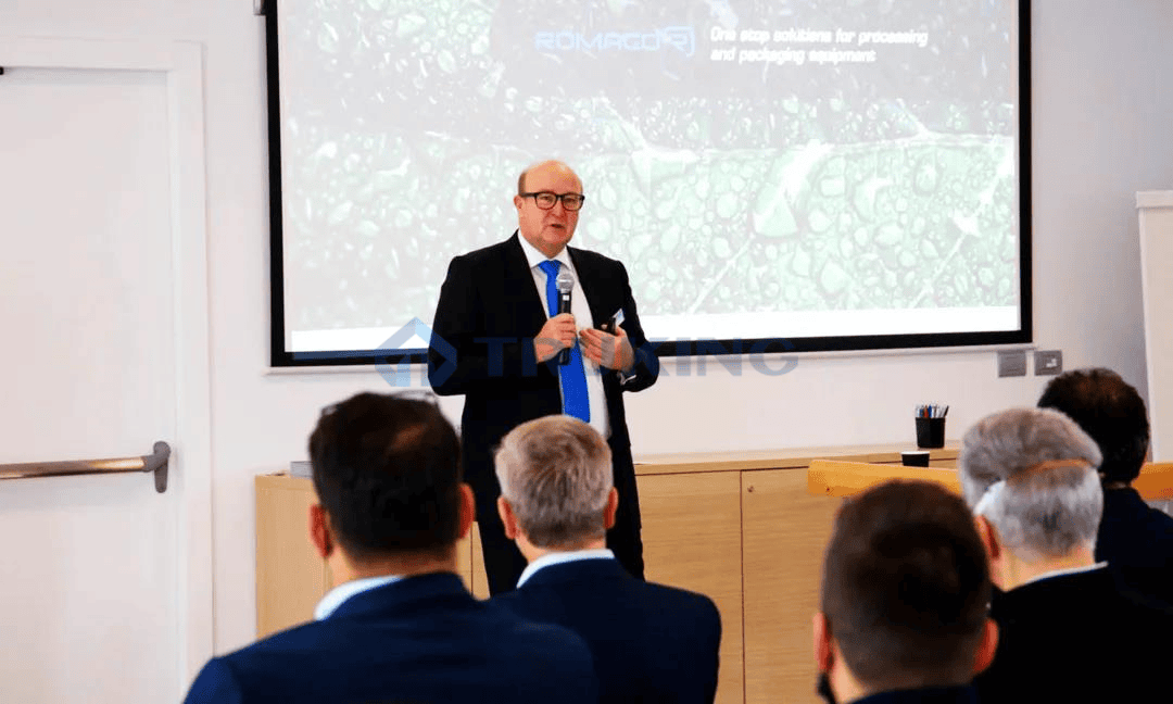 一夲道人妻熟女AV网站