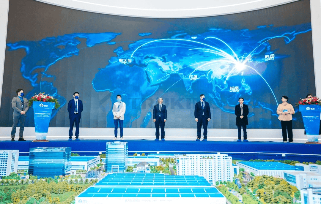 一夲道人妻熟女AV网站